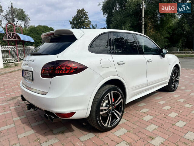 Білий Порше Cayenne, об'ємом двигуна 3 л та пробігом 199 тис. км за 27500 $, фото 8 на Automoto.ua
