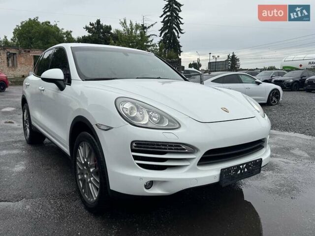 Білий Порше Cayenne, об'ємом двигуна 3 л та пробігом 193 тис. км за 26700 $, фото 46 на Automoto.ua