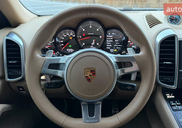 Порше Cayenne 2014 у Луцьку на Automoto.ua Білий Порше Cayenne, об'ємом двигуна 3 л та пробігом 187 тис. км за 22400 $, фото 58 на Automoto.ua