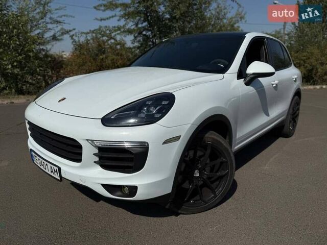 Білий Порше Cayenne, об'ємом двигуна 3.6 л та пробігом 126 тис. км за 31500 $, фото 7 на Automoto.ua