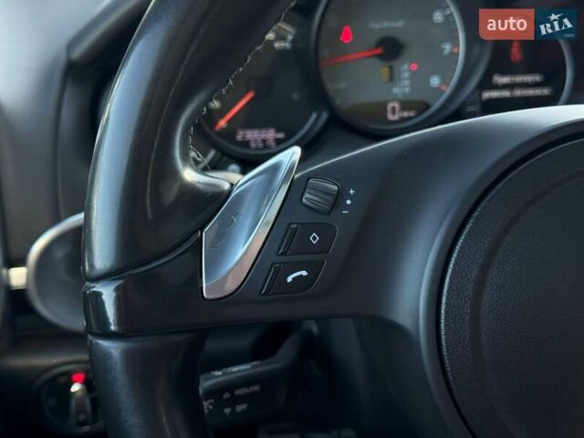 Белый Порше Каен, объемом двигателя 3 л и пробегом 238 тыс. км за 24500 $, фото 20 на Automoto.ua