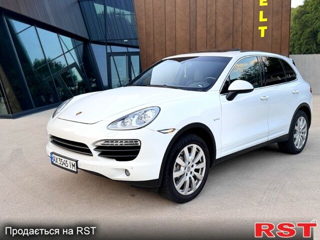Білий Порше Cayenne, об'ємом двигуна 3 л та пробігом 108 тис. км за 25600 $, фото 8 на Automoto.ua