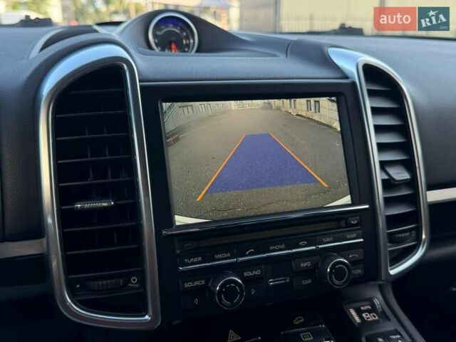 Белый Порше Каен, объемом двигателя 3 л и пробегом 238 тыс. км за 24500 $, фото 24 на Automoto.ua