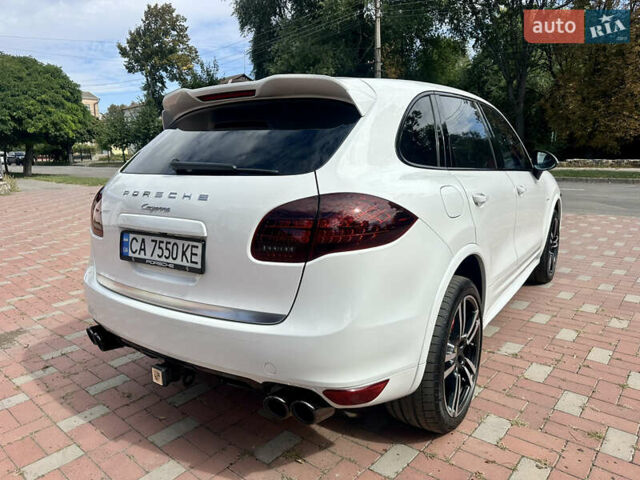 Білий Порше Cayenne, об'ємом двигуна 3 л та пробігом 199 тис. км за 27500 $, фото 9 на Automoto.ua