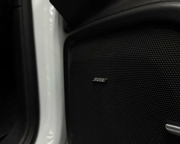 Белый Порше Каен, объемом двигателя 3.6 л и пробегом 130 тыс. км за 27500 $, фото 65 на Automoto.ua