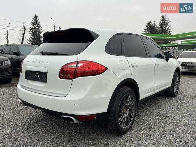Білий Порше Cayenne, об'ємом двигуна 2.97 л та пробігом 233 тис. км за 24900 $, фото 105 на Automoto.ua