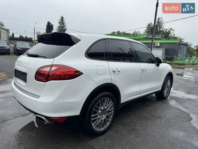 Білий Порше Cayenne, об'ємом двигуна 3 л та пробігом 193 тис. км за 26700 $, фото 54 на Automoto.ua