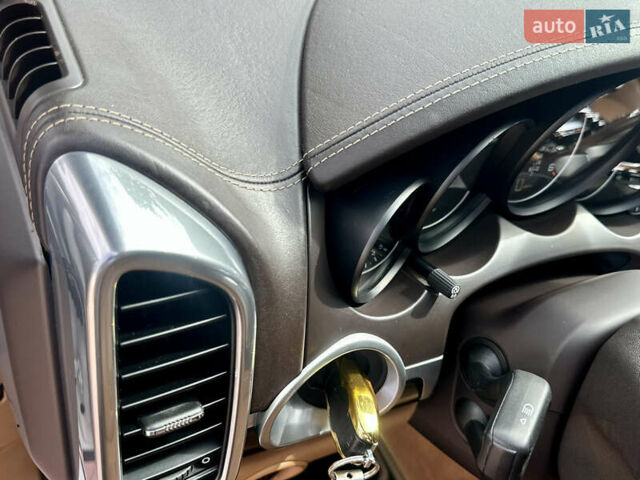 Порше Cayenne 2014 у Христиновке на Automoto.ua Білий Порше Cayenne, об'ємом двигуна 3 л та пробігом 199 тис. км за 26000 $, фото 19 на Automoto.ua