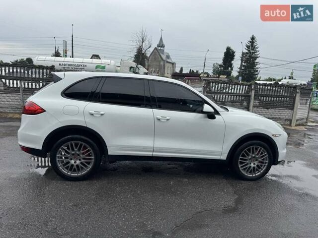 Білий Порше Cayenne, об'ємом двигуна 3 л та пробігом 193 тис. км за 26700 $, фото 51 на Automoto.ua
