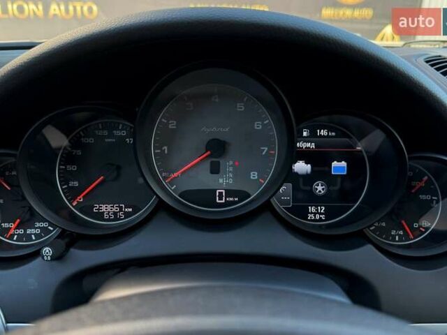 Белый Порше Каен, объемом двигателя 3 л и пробегом 238 тыс. км за 24500 $, фото 22 на Automoto.ua