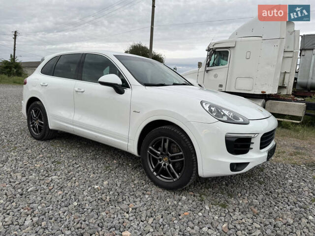 Білий Порше Cayenne, об'ємом двигуна 2.99 л та пробігом 151 тис. км за 31500 $, фото 22 на Automoto.ua