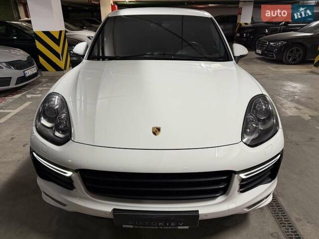 Білий Порше Cayenne, об'ємом двигуна 3.6 л та пробігом 139 тис. км за 29999 $, фото 4 на Automoto.ua