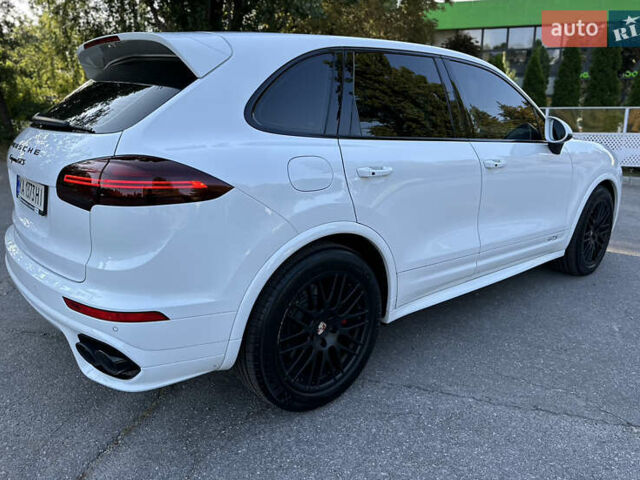 Білий Порше Cayenne, об'ємом двигуна 3.6 л та пробігом 132 тис. км за 34500 $, фото 7 на Automoto.ua