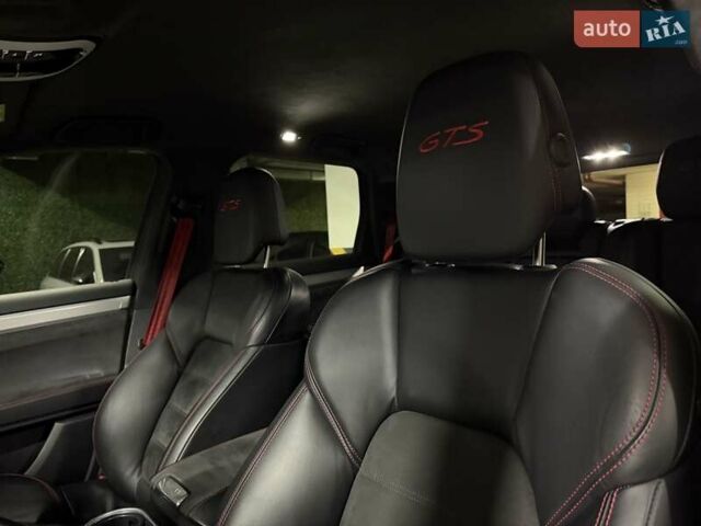 Білий Порше Cayenne, об'ємом двигуна 3.6 л та пробігом 139 тис. км за 29999 $, фото 30 на Automoto.ua