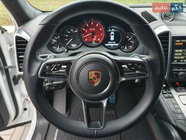 Белый Порше Каен, объемом двигателя 3.6 л и пробегом 143 тыс. км за 39999 $, фото 49 на Automoto.ua