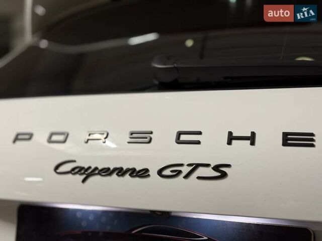 Білий Порше Cayenne, об'ємом двигуна 3.6 л та пробігом 139 тис. км за 29999 $, фото 19 на Automoto.ua