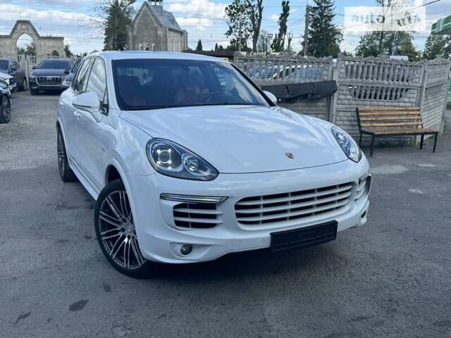 Білий Порше Cayenne, об'ємом двигуна 2.97 л та пробігом 184 тис. км за 41900 $, фото 136 на Automoto.ua