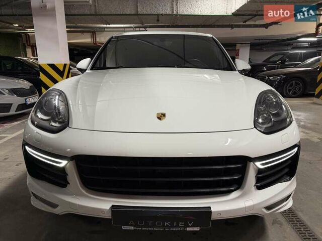 Білий Порше Cayenne, об'ємом двигуна 3.6 л та пробігом 139 тис. км за 29999 $, фото 5 на Automoto.ua