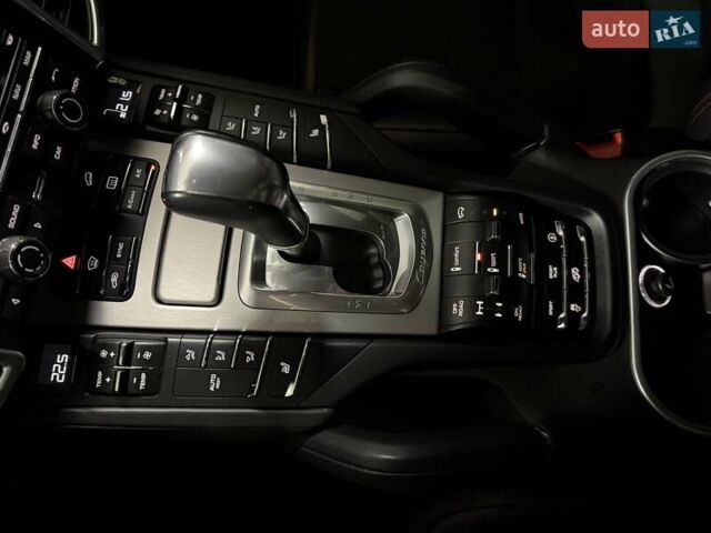 Білий Порше Cayenne, об'ємом двигуна 3.6 л та пробігом 139 тис. км за 29999 $, фото 53 на Automoto.ua