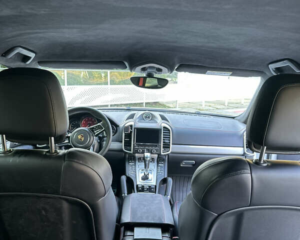 Білий Порше Cayenne, об'ємом двигуна 3.6 л та пробігом 132 тис. км за 34500 $, фото 21 на Automoto.ua