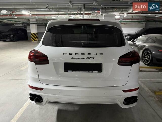 Білий Порше Cayenne, об'ємом двигуна 3.6 л та пробігом 139 тис. км за 29999 $, фото 10 на Automoto.ua