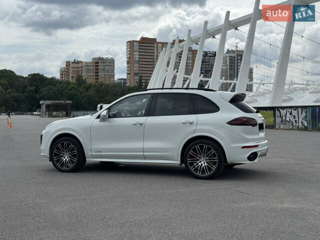 Белый Порше Каен, объемом двигателя 3.6 л и пробегом 100 тыс. км за 31500 $, фото 2 на Automoto.ua
