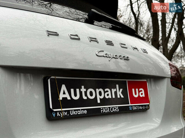 Белый Порше Каен, объемом двигателя 3.6 л и пробегом 96 тыс. км за 39690 $, фото 12 на Automoto.ua