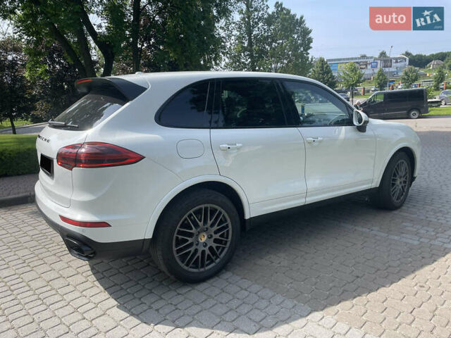 Білий Порше Cayenne, об'ємом двигуна 2.97 л та пробігом 172 тис. км за 33500 $, фото 17 на Automoto.ua