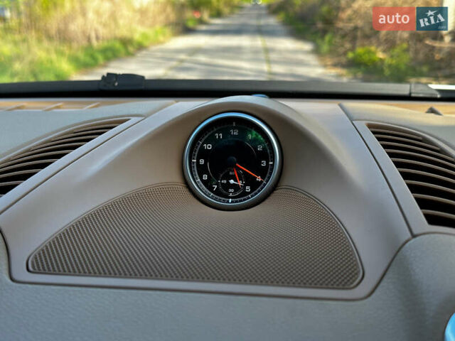 Белый Порше Каен, объемом двигателя 3.6 л и пробегом 170 тыс. км за 26500 $, фото 17 на Automoto.ua