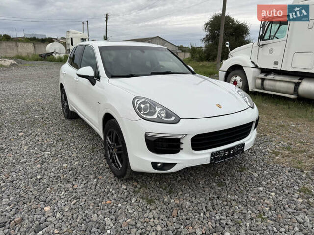 Білий Порше Cayenne, об'ємом двигуна 2.99 л та пробігом 151 тис. км за 31500 $, фото 21 на Automoto.ua