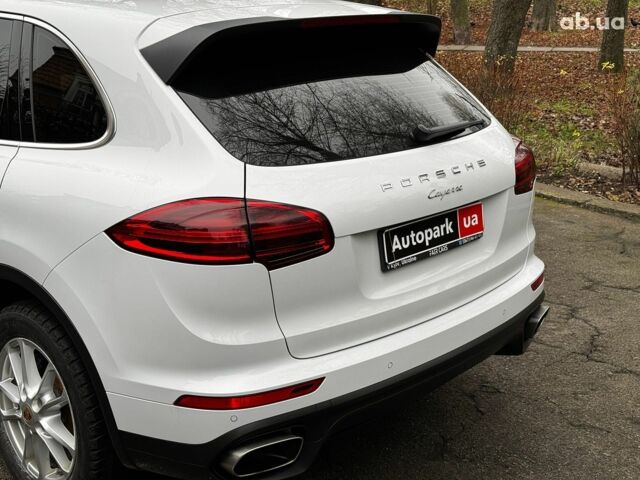 Білий Порше Cayenne, об'ємом двигуна 3.6 л та пробігом 96 тис. км за 39690 $, фото 10 на Automoto.ua