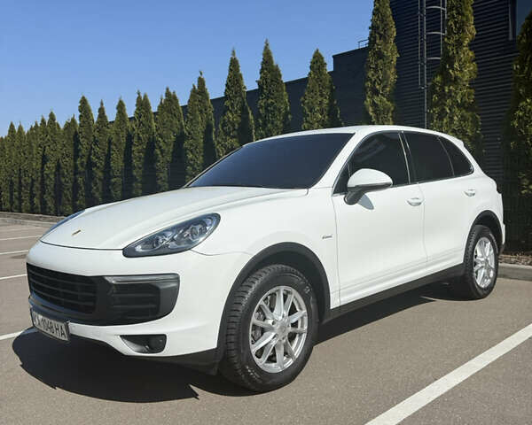 Білий Порше Cayenne, об'ємом двигуна 3 л та пробігом 40 тис. км за 49800 $, фото 9 на Automoto.ua