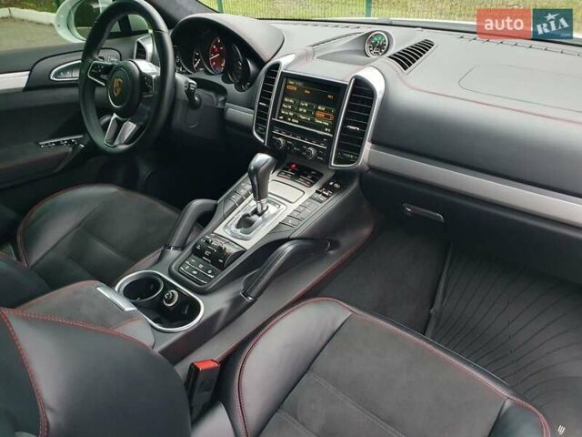 Белый Порше Каен, объемом двигателя 3.6 л и пробегом 143 тыс. км за 39999 $, фото 40 на Automoto.ua