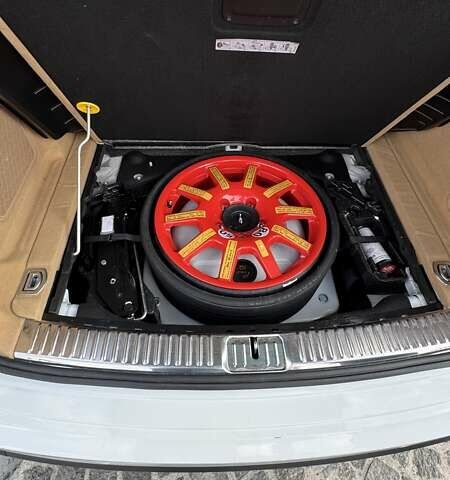 Белый Порше Каен, объемом двигателя 2.97 л и пробегом 135 тыс. км за 39900 $, фото 38 на Automoto.ua