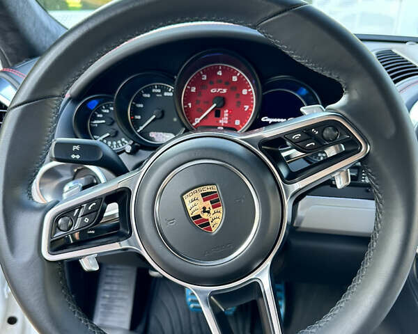 Білий Порше Cayenne, об'ємом двигуна 3.6 л та пробігом 132 тис. км за 34500 $, фото 18 на Automoto.ua