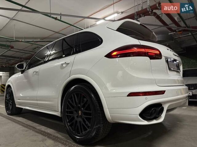 Білий Порше Cayenne, об'ємом двигуна 3.6 л та пробігом 139 тис. км за 29999 $, фото 9 на Automoto.ua
