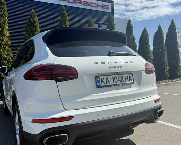 Білий Порше Cayenne, об'ємом двигуна 3 л та пробігом 40 тис. км за 49800 $, фото 7 на Automoto.ua