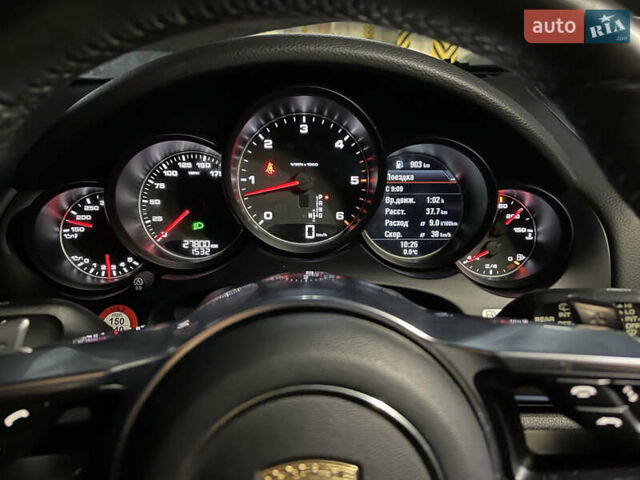 Білий Порше Cayenne, об'ємом двигуна 3 л та пробігом 40 тис. км за 49800 $, фото 24 на Automoto.ua
