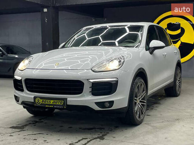 Білий Порше Cayenne, об'ємом двигуна 3.6 л та пробігом 152 тис. км за 28700 $, фото 2 на Automoto.ua