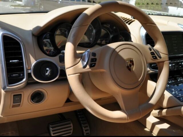 Белый Порше Каен, объемом двигателя 3 л и пробегом 130 тыс. км за 19000 $, фото 1 на Automoto.ua
