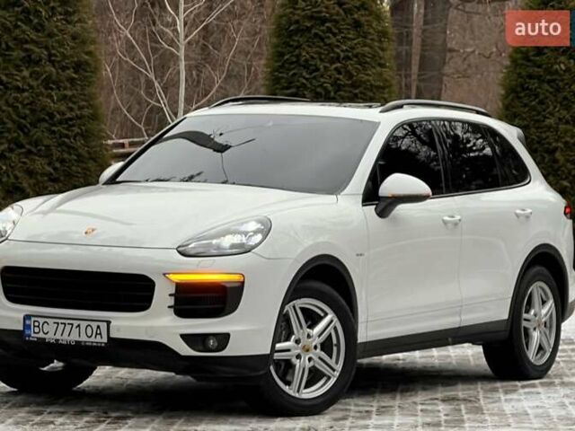 Белый Порше Каен, объемом двигателя 2.97 л и пробегом 92 тыс. км за 34999 $, фото 31 на Automoto.ua