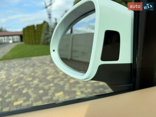 Белый Порше Каен, объемом двигателя 3.6 л и пробегом 70 тыс. км за 27000 $, фото 40 на Automoto.ua