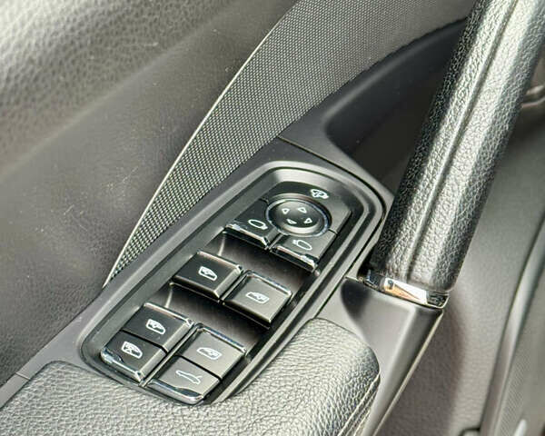 Белый Порше Каен, объемом двигателя 2.97 л и пробегом 120 тыс. км за 43500 $, фото 14 на Automoto.ua