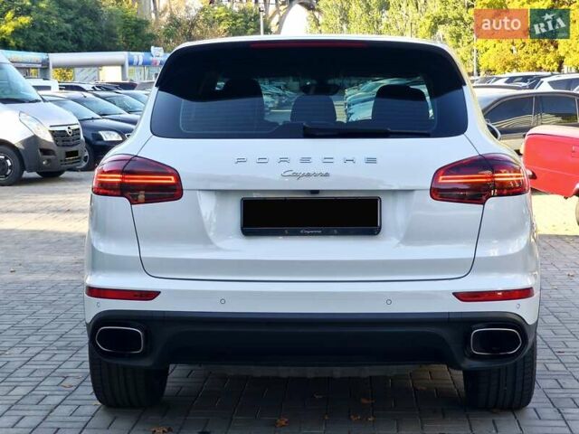 Білий Порше Cayenne, об'ємом двигуна 3.6 л та пробігом 95 тис. км за 31900 $, фото 8 на Automoto.ua