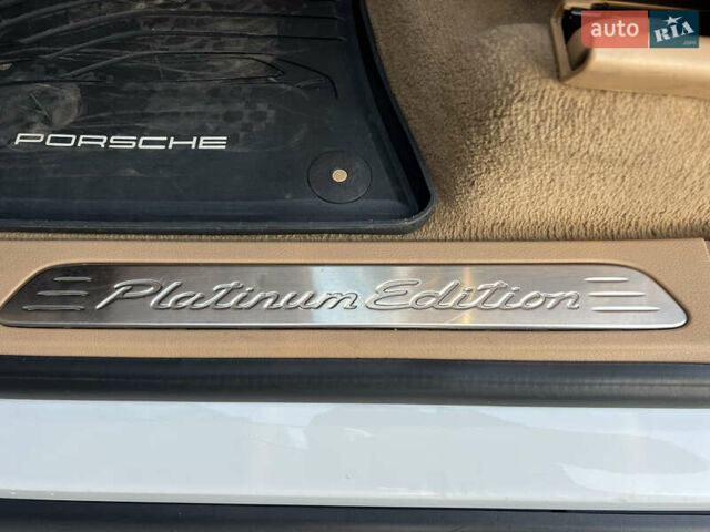 Білий Порше Cayenne, об'ємом двигуна 3.6 л та пробігом 68 тис. км за 27999 $, фото 8 на Automoto.ua