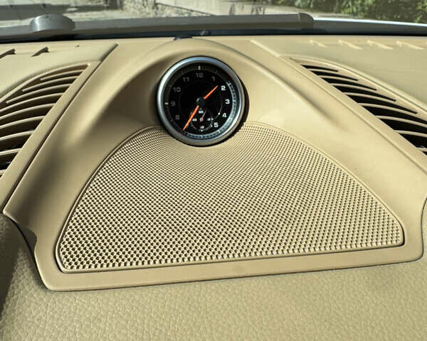Белый Порше Каен, объемом двигателя 3.6 л и пробегом 115 тыс. км за 27000 $, фото 8 на Automoto.ua