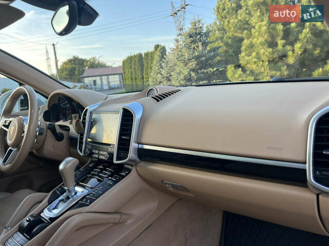 Білий Порше Cayenne, об'ємом двигуна 3.6 л та пробігом 68 тис. км за 27999 $, фото 22 на Automoto.ua