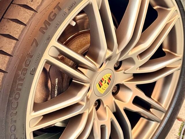 Белый Порше Каен, объемом двигателя 3 л и пробегом 120 тыс. км за 43500 $, фото 12 на Automoto.ua