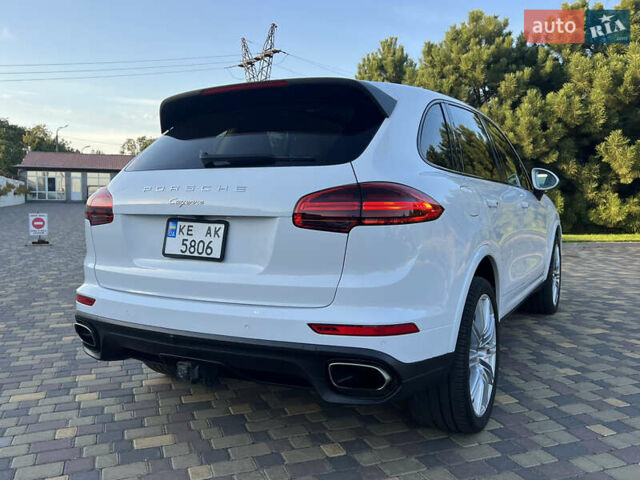 Білий Порше Cayenne, об'ємом двигуна 3.6 л та пробігом 68 тис. км за 27999 $, фото 5 на Automoto.ua