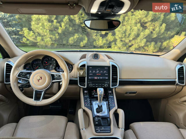 Білий Порше Cayenne, об'ємом двигуна 3.6 л та пробігом 68 тис. км за 27999 $, фото 20 на Automoto.ua